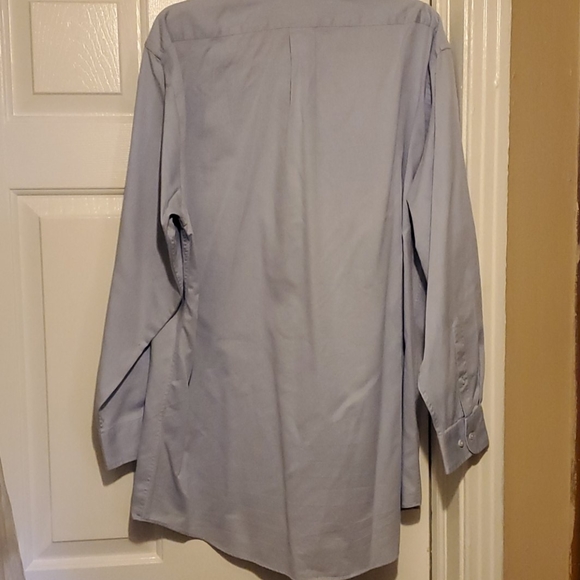 Dockers light blue dress shirt🎉🎉HP🎉🎉 - Picture 7 of 7